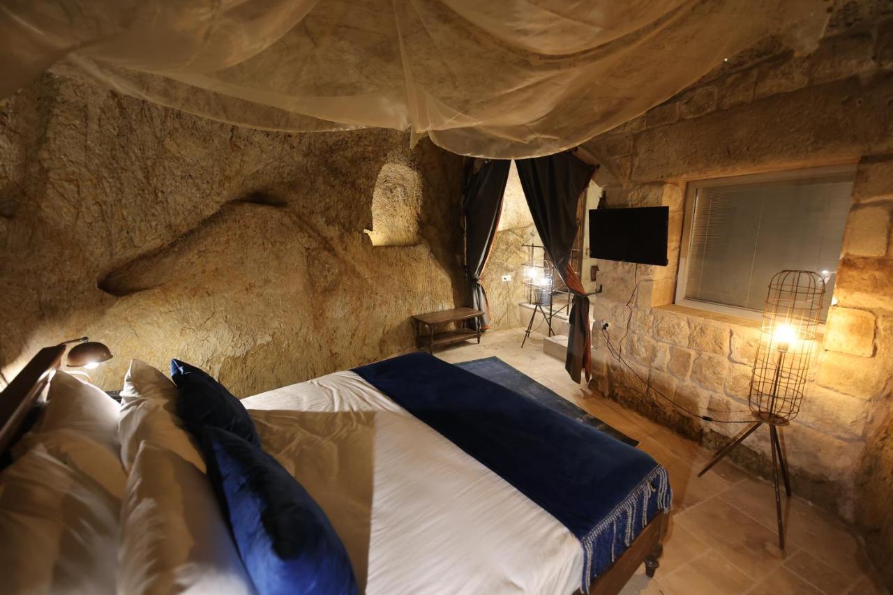 Uerguep Cave Suites Экстерьер фото