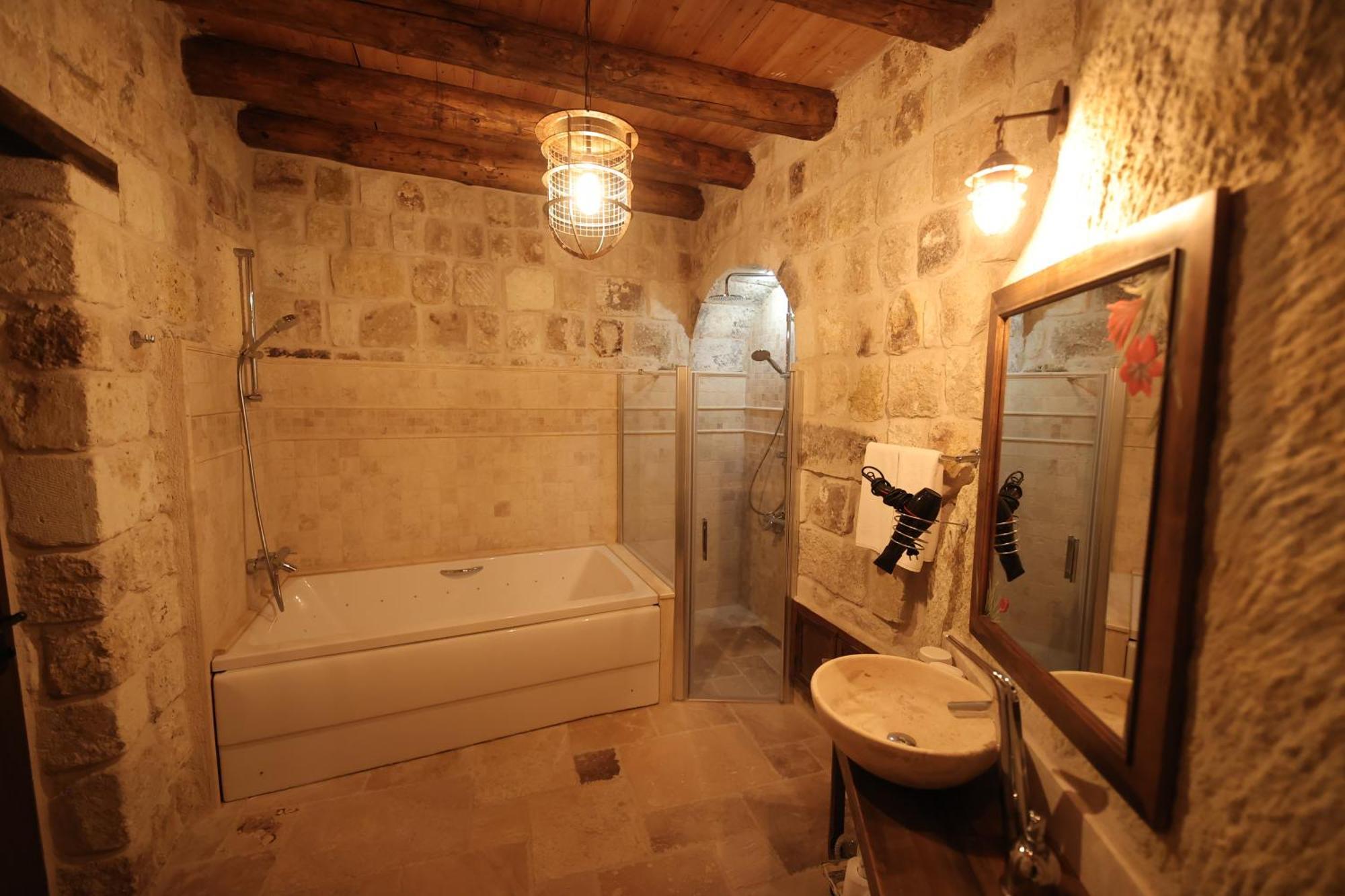 Uerguep Cave Suites Экстерьер фото