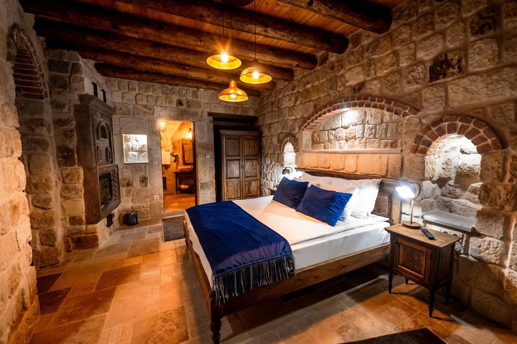 Uerguep Cave Suites Экстерьер фото